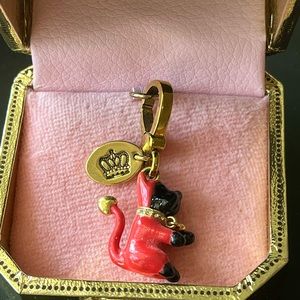 Juicy couture limited edition (2008) dog charm